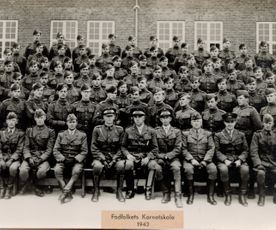 127 Fodfolkets Kornetskole 1943